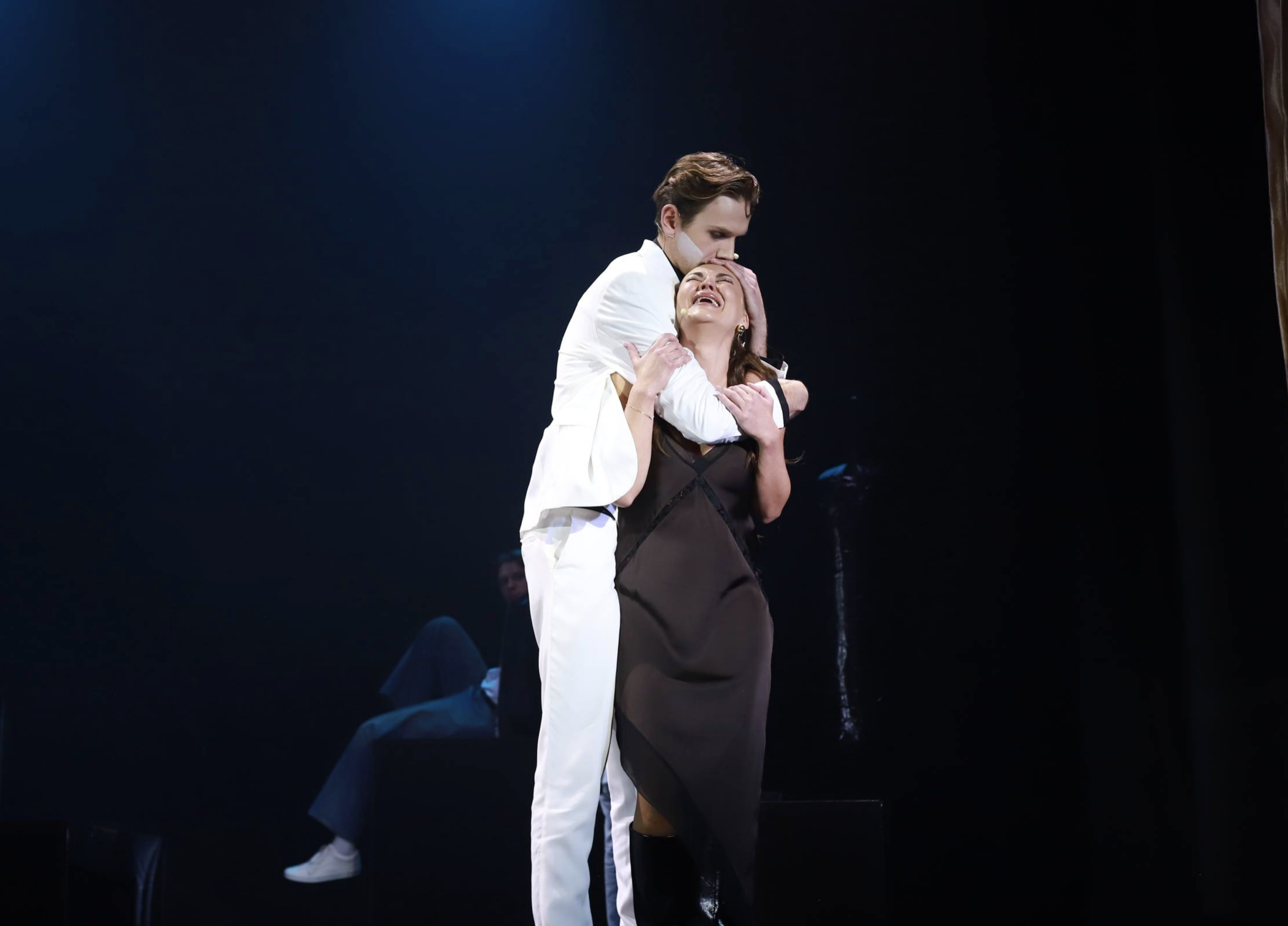 "Мати-одиначка і в 40 років сама": Анна Саліванчук про жіночу силу, "Сватів" і війну